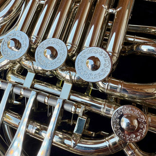 Hans Hoyer 6802 - F/Bb Double French Horn - Serial #: 489091 (Pre-Owned)