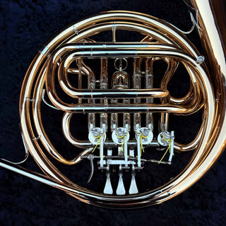 Verus VG - F/Bb Double French Horn - Gold Brass - Fixed Bell - Lacquered Finish