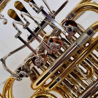 XO 1650D - F/Bb Double French Horn - Detachable Bell - Lacquered Finish - Serial #: DC05779 (Demo)