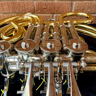 Yamaha YHR-671DU - F/Bb Double French Horn - Yellow Brass - Detachable Bell - Unlacquered Finish