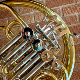 Yamaha YHR-671DU - F/Bb Double French Horn - Yellow Brass - Detachable Bell - Unlacquered Finish