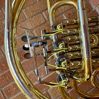 Yamaha YHR-671DU - F/Bb Double French Horn - Yellow Brass - Detachable Bell - Unlacquered Finish