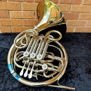 Yamaha YHR-872NDWOC - F/Bb Double French Horn - Nickel Silver - Detachable Bell - Lacquered Finish (No Case Included)