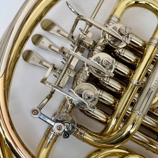 Hans Hoyer G10 L2A - F/Bb Double French Horn - Yellow Brass - Detachable Bell - Lacquered Finish - Houghton Horns