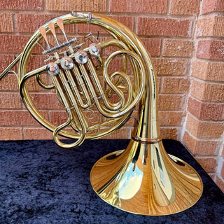S.E. Shires Q20 - F/Bb Double French Horn - Yellow Brass - Detachable Bell - Lacquered Finish - Houghton Horns