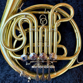 S.E. Shires Q20 - F/Bb Double French Horn - Yellow Brass - Detachable Bell - Lacquered Finish - Houghton Horns