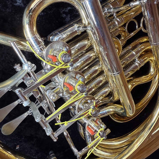 Verus K - F/Bb Double French Horn - Yellow Brass - Detachable Bell - Unlacquered Finish - Houghton Horns